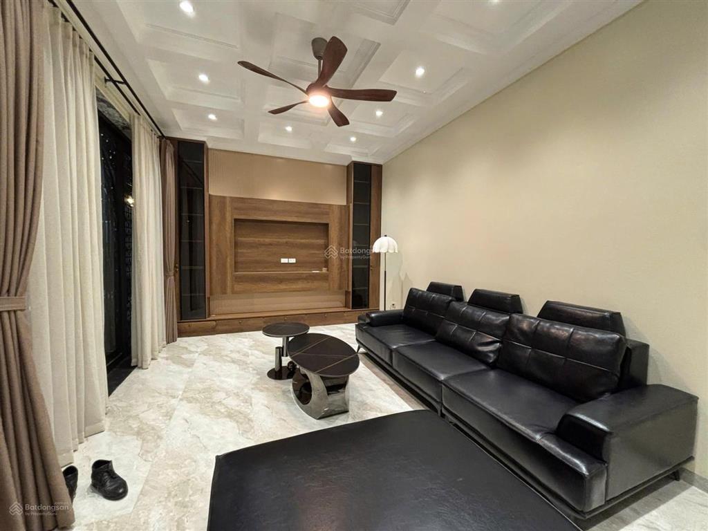 Nhà mới 6 tầng tháng máy, ngay ngã tư lò đúc, nguyễn công trứ, 40m2, mt 9m