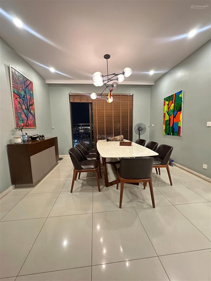 Chính chủ gửi căn hộ estella heights 4pn dt 195m2 giá bán 32 tỷ giá tốt nhất.  pkd 0919 869 ***