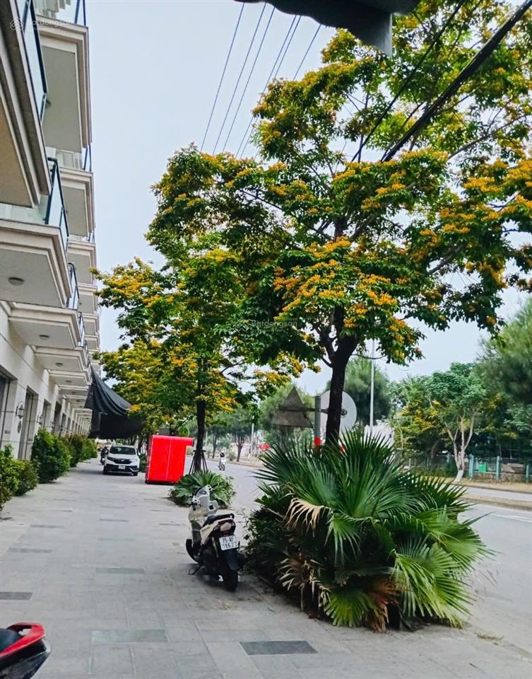 Vị trí đẹp thuận tiện kinh doanh