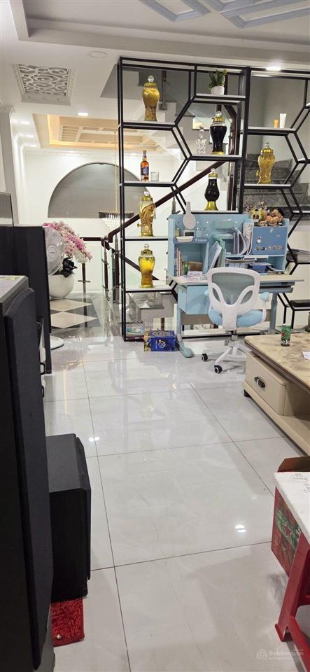 Bán nhà đẹp khu phân lô an dương vương , bình tân  dt 68m2, 4x18m, 5 tầng.
