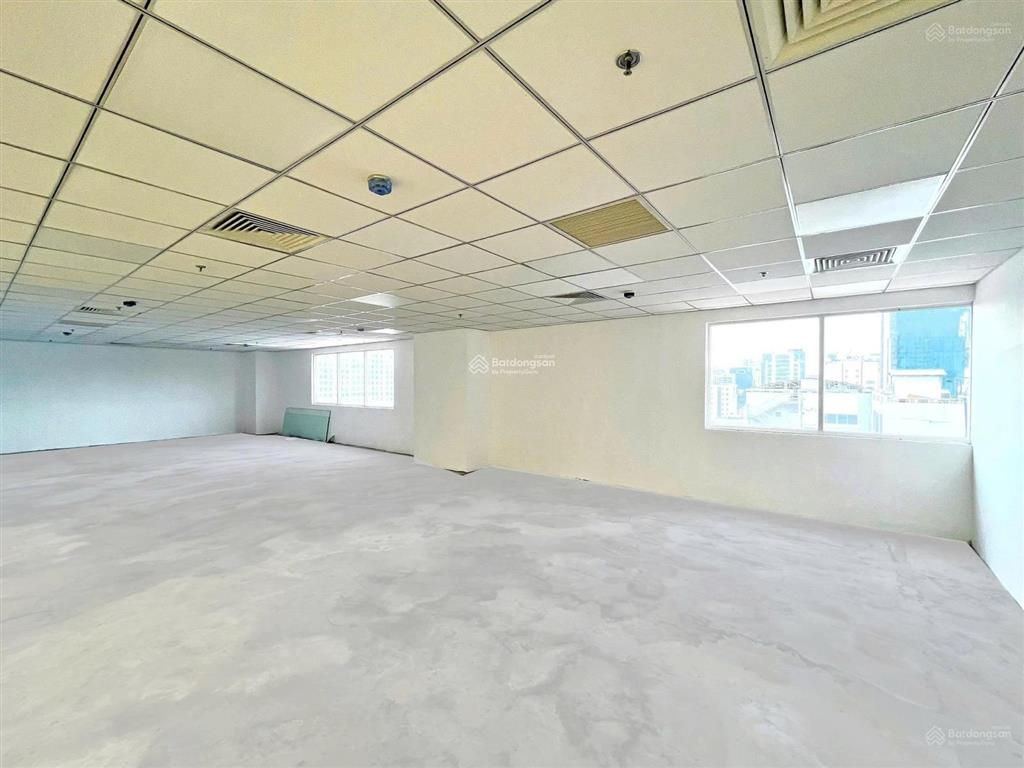 Siêu phẩm góc 3 mặt tiền cộng hoà  1200m2 tòa nhà chuẩn văn phòng khu sân bay tân bình