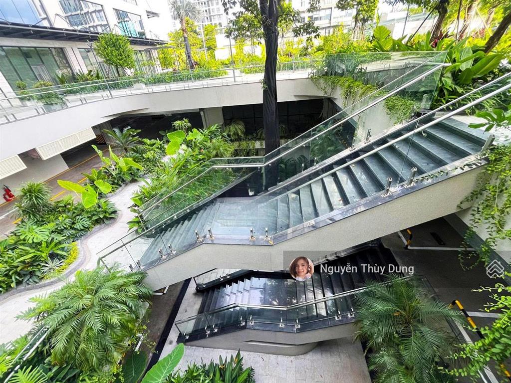 Cho thuê văn phòng hạng b toà pearl tower 1 châu văn liêm, dt 1.466m2 có cắt nhỏ, giá chỉ 255k/m2