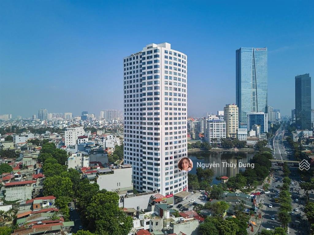 Cho thuê văn phòng toà ngọc khánh plaza, dt 450m2 có cắt lẻ, giá chỉ 250.000đ/m2/th, view hồ mát mẻ