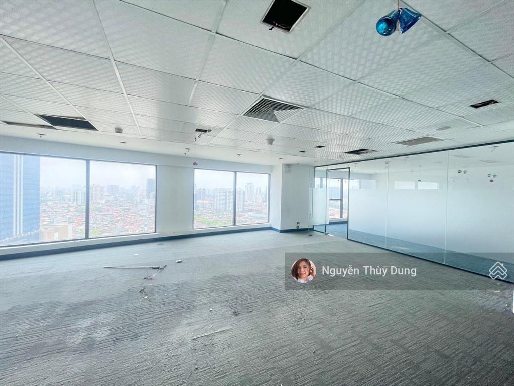 Cho thuê văn phòng toà ngọc khánh plaza, dt 450m2 có cắt lẻ, giá chỉ 250.000đ/m2/th, view hồ mát mẻ