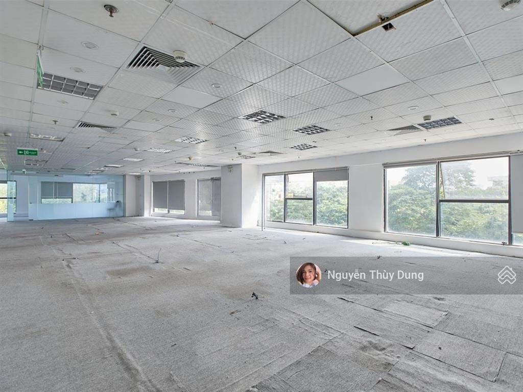 Cho thuê văn phòng toà ngọc khánh plaza, dt 450m2 có cắt lẻ, giá chỉ 250.000đ/m2/th, view hồ mát mẻ