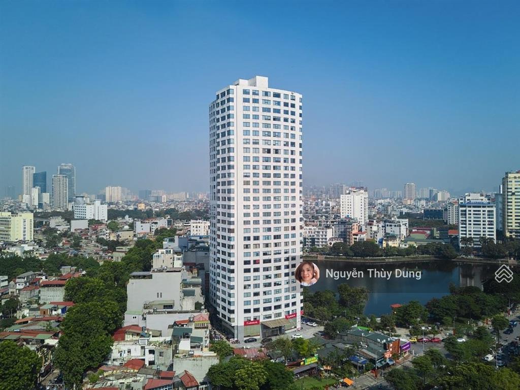 Cho thuê văn phòng toà ngọc khánh plaza, dt 450m2 có cắt lẻ, giá chỉ 250.000đ/m2/th, view hồ mát mẻ