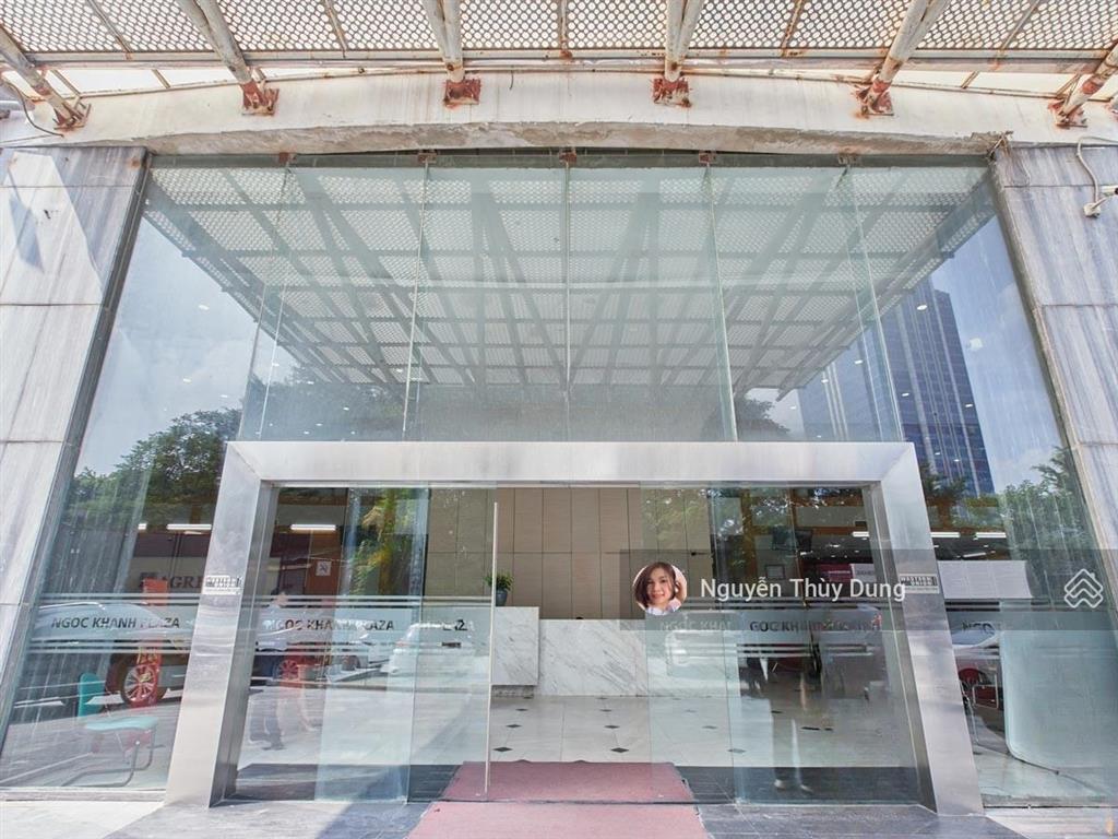 Cho thuê văn phòng toà ngọc khánh plaza, dt 450m2 có cắt lẻ, giá chỉ 250.000đ/m2/th, view hồ mát mẻ