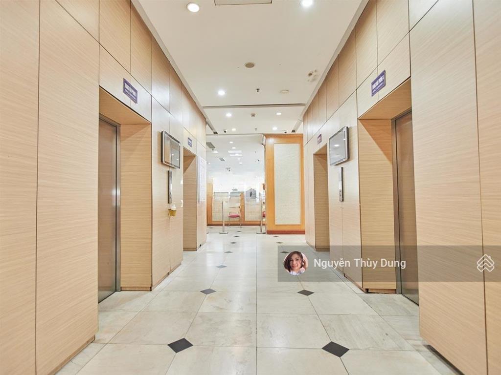 Cho thuê văn phòng toà ngọc khánh plaza, dt 450m2 có cắt lẻ, giá chỉ 250.000đ/m2/th, view hồ mát mẻ