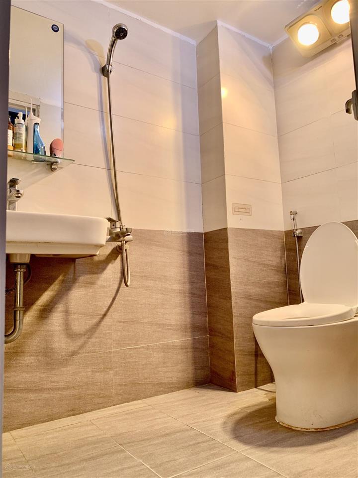 Chính chủ cho thuê nhà 2 tầng 8tr full đồ (miễn tg)