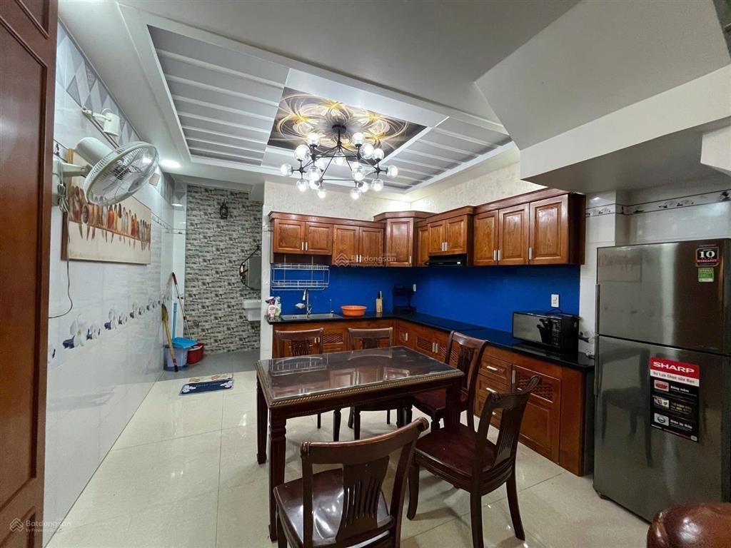 Nhà đẹp 4 tầng dt 4x16 vuông vức, không lộ giới  hxh 8m thông 1 trục quang trung  8.7 tỷ