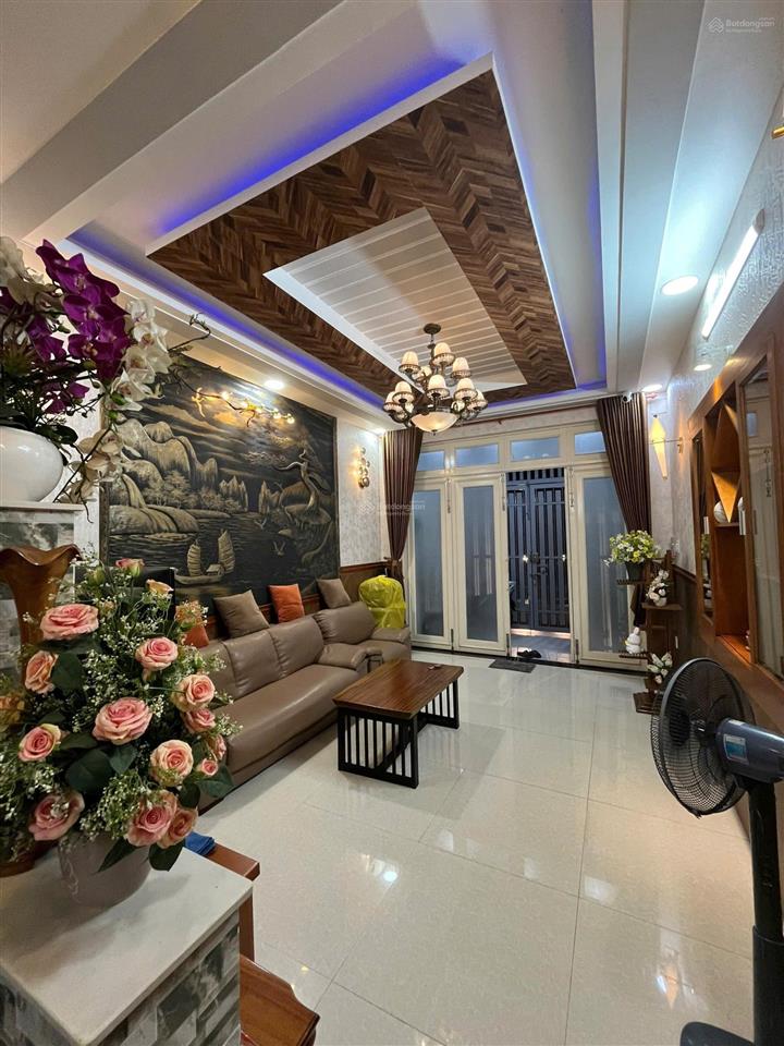 Nhà đẹp 4 tầng dt 4x16 vuông vức, không lộ giới  hxh 8m thông 1 trục quang trung  8.7 tỷ