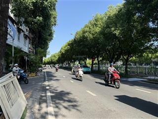 Chính chủ bán nhà căn góc 2 mặt tiền trường sa  nhà 3 tầng dt 18x5 vuông vức  23 tỷ