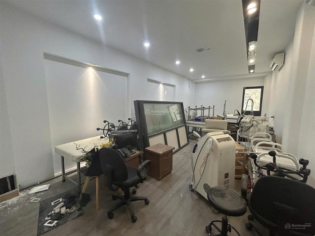 Chính chủ bán nhà mặt tiền phan đăng lưu ngay ngã tư phú nhuận, 7 tầng có thang máy dt 4x25
