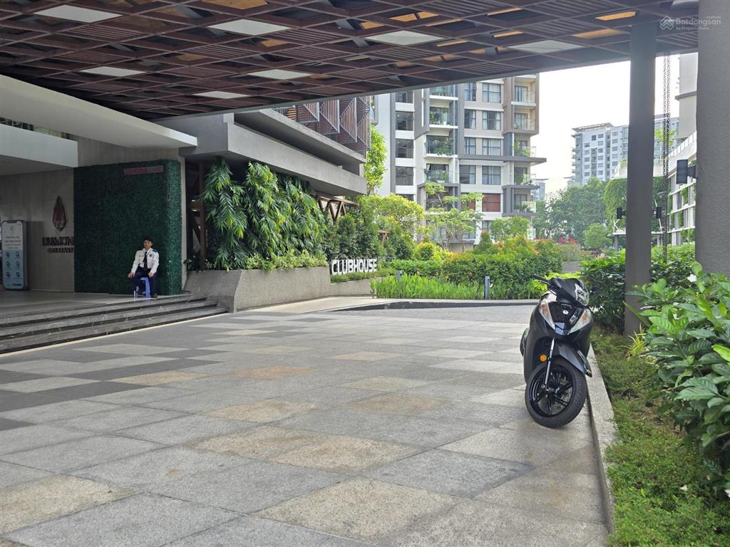 Cắt lỗ! bán căn 3pn + 1 diamond brilliant 142m2, view đẹp, full nội thất giá chỉ 9.5 tỷ