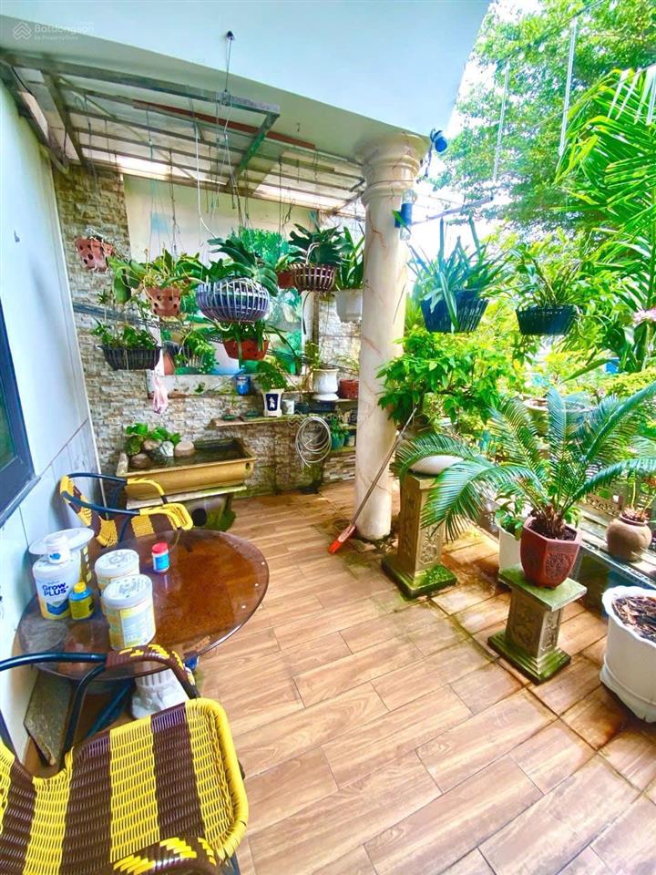 Tuyệt phẩm biệt thự mái thái mặt tiền vân đồn  ngang 10m cực hiếm  nội thất gỗ đẳng cấp32ty