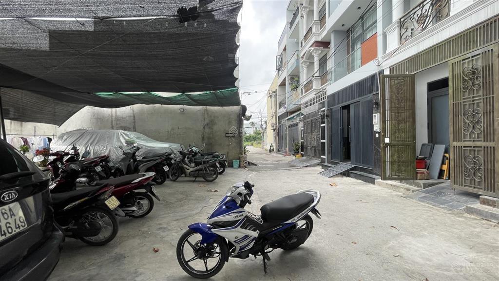 Bán lô đất hxh cách vài căn ra mặt tiền vành đai 2, linh đông, thủ đức  52,9m2 giá chỉ 5,8 tỷ