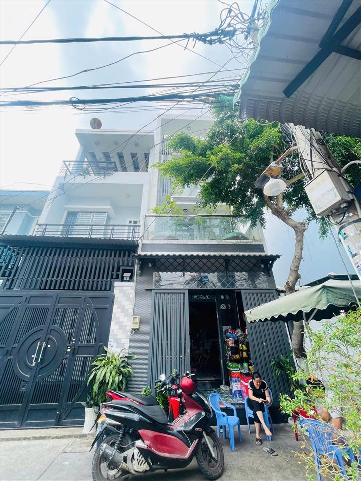 Anh chủ ngộp bank cần bán gấp nhà 4 tấm btct , dt4x14 chưa tới 6đ , thích hợp xây cho thuê