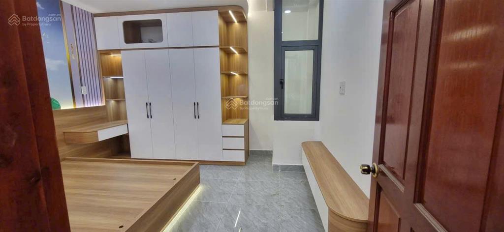 Nhà xây mới hẻm xe hơi dt4,27x14 đúc 4tấm btct 4pn 5wc chỉ 7t3 full nội thất, phù hợp gđ đông