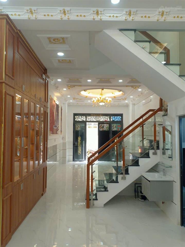 Nhà xây mới hẻm xe hơi dt4,27x14 đúc 4tấm btct 4pn 5wc chỉ 7t3 full nội thất, phù hợp gđ đông