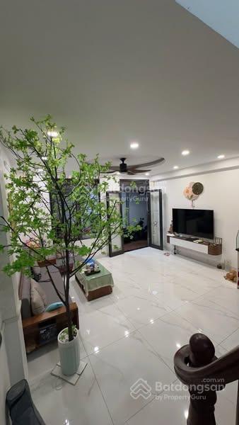 Nhỉnh 8 tỷ  nhà 32m2x4 tầng ô tô đỗ cửa 2 mặt ngõ ô tô đỗ  văn quán cạnh tòa rainbow