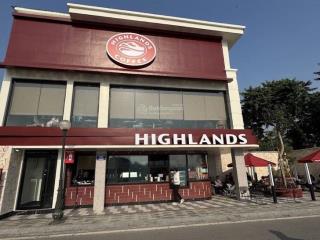 Cho thuê mặt phố lạc long quân, mt 20m, 400m, 1xx triệu