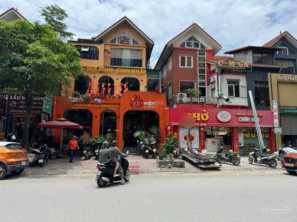 Hơn 700m khu ngoại giao đoàn  xuân la