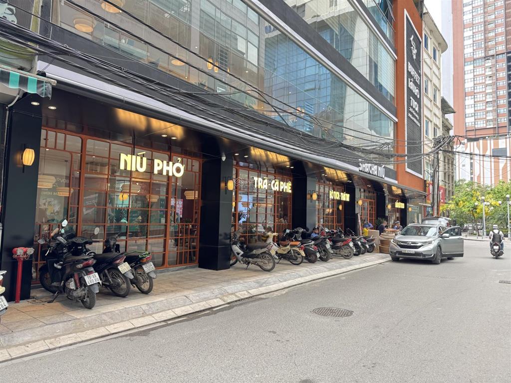 Cho thuê dt 333m2 vũ phạm hàm vị trí vàng quận cầu giấy