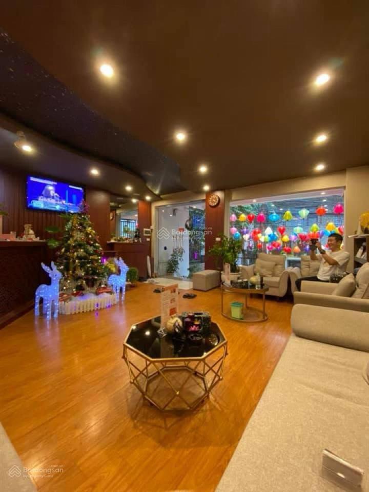 Bán nhà mặt phố kim mã thượng ba đình 70m26t mt5,6m căn góc 44,5 tỷ kim mã thượng.