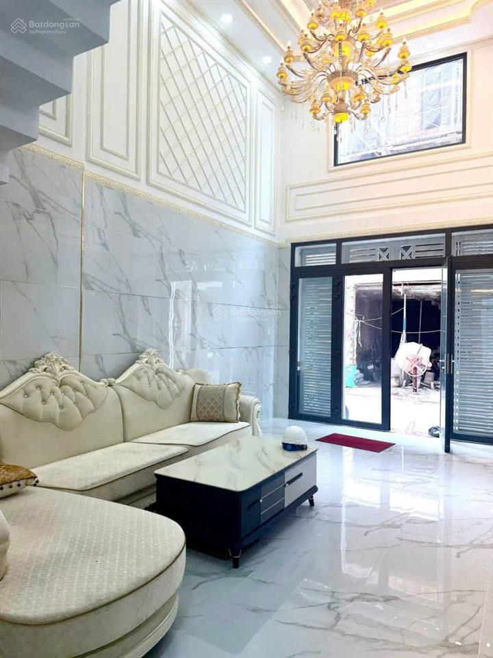 Bán nhà mặt tiền 65m2, 3 lầu, phú định quận 8, 6,5 tỷ tl