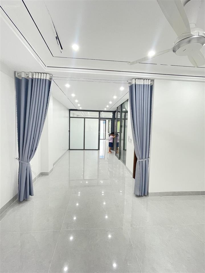 Chính chủ cho thuê lk khu c geleximco hoàn thiện 5 tầng. có thang máy 40tr/tháng