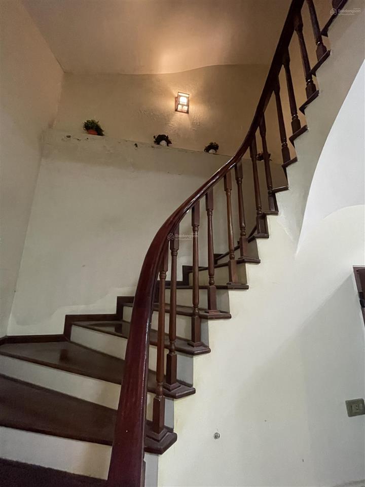 Chính chủ cho thuê nhà lk kđt văn khê 05 tầng dt 82,5m full điều hoà