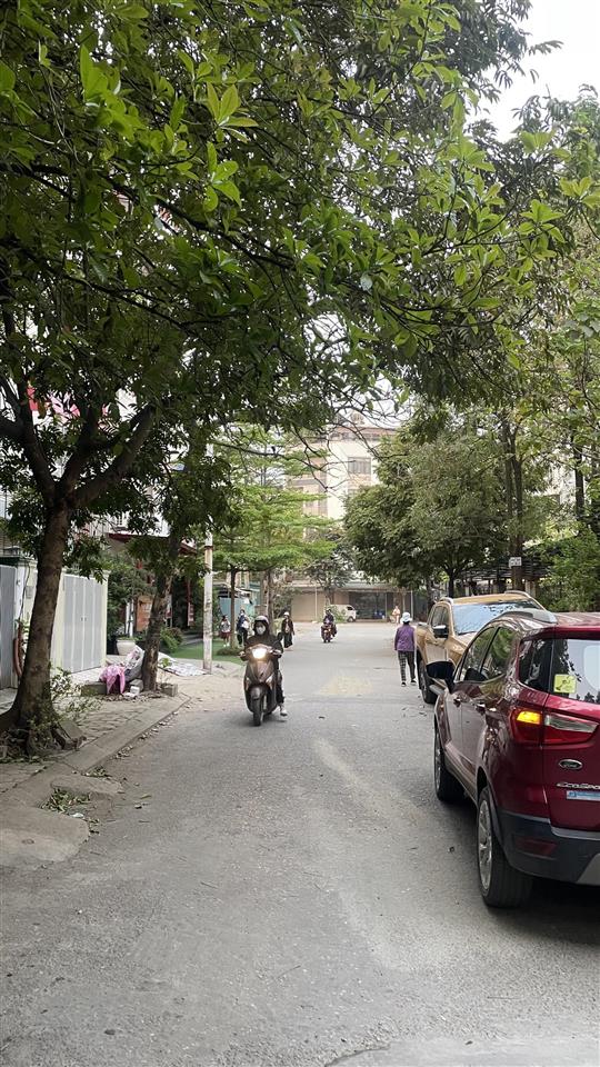 Cho thuê nhà xây thô kđt văn khê 82.5m 4 tầng