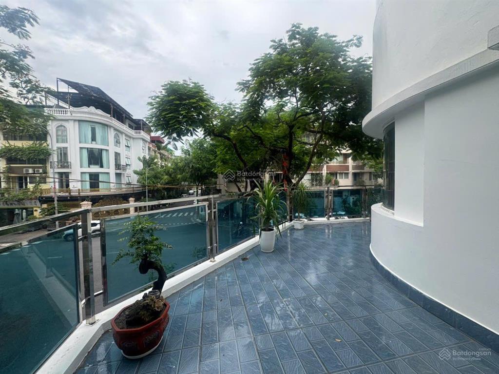 Chính chủ cho thuê nhà kđt an hưng, căn góc, dt 140m có thang máy