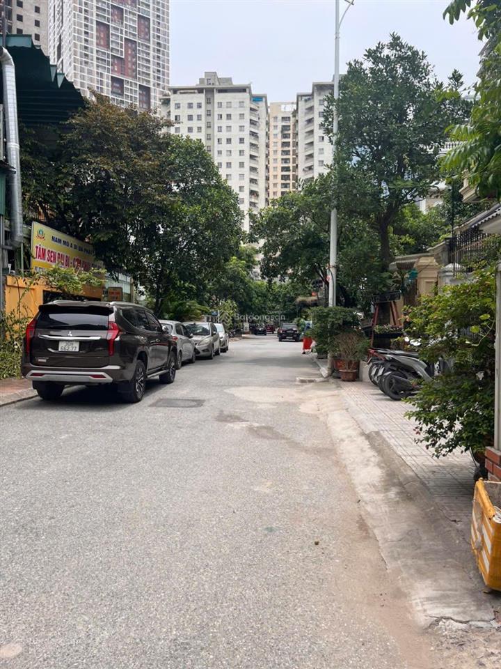 Chính chủ cho thuê tòa nhà văn phòng tại kđt văn khê, dt sàn 470m. giá 55tr