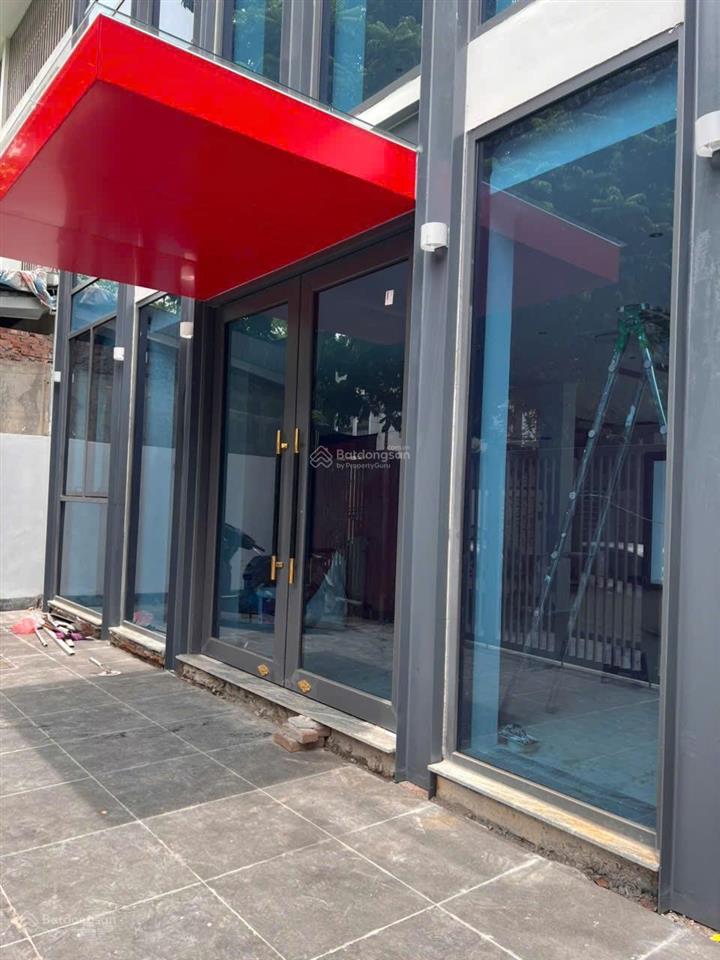 Chính chủ cho thuê tòa nhà văn phòng tại kđt văn khê, dt sàn 470m. giá 55tr