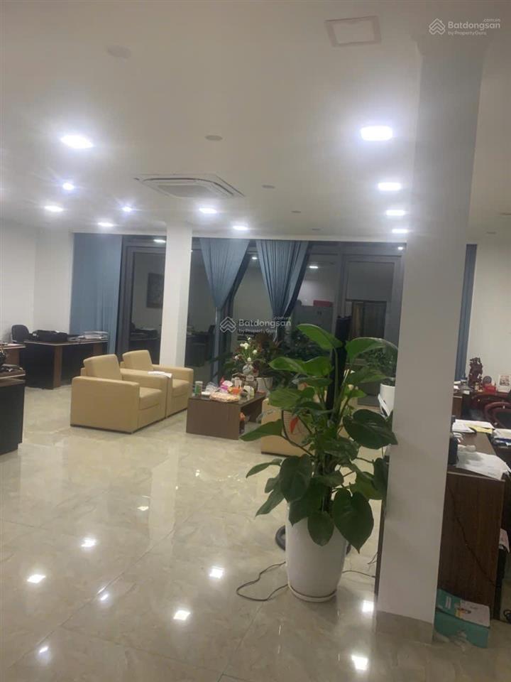 Cho thuê sàn văn phòng 120m tại kđt văn khê, điều hòa thang máy 12.5tr/tháng