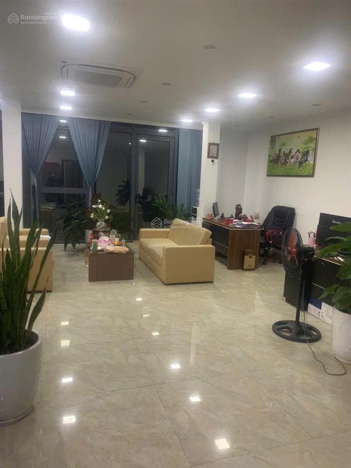 Cho thuê sàn văn phòng 120m tại kđt văn khê, điều hòa thang máy 12.5tr/tháng