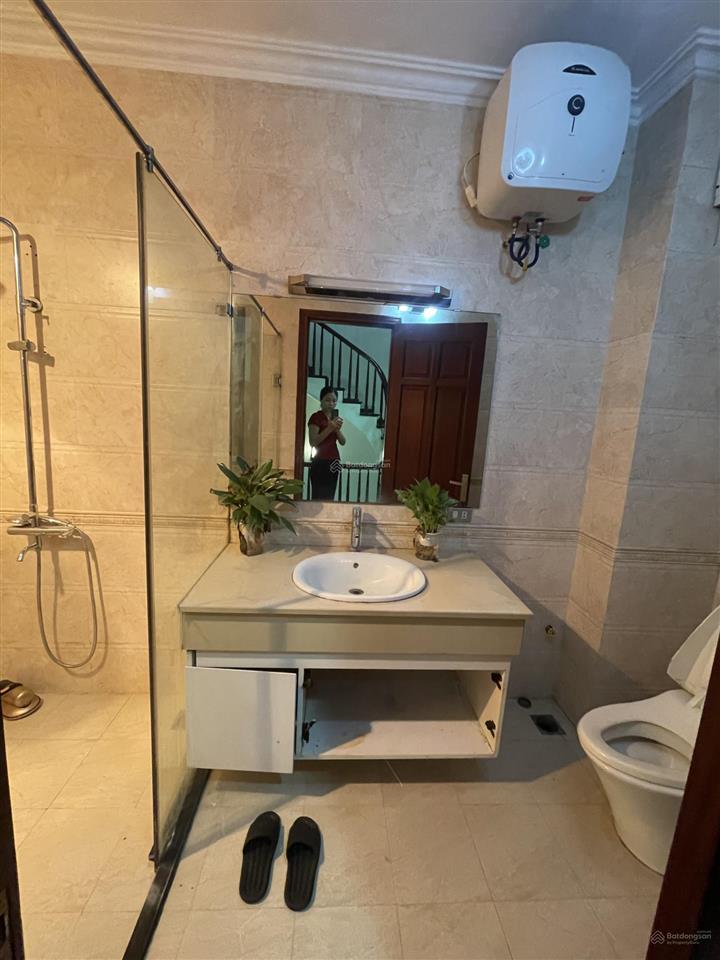 Chính chủ cho thuê nhà lk kđt văn khê 82.5m hoàn thiện 4 tầng full nội thất 20tr/tháng