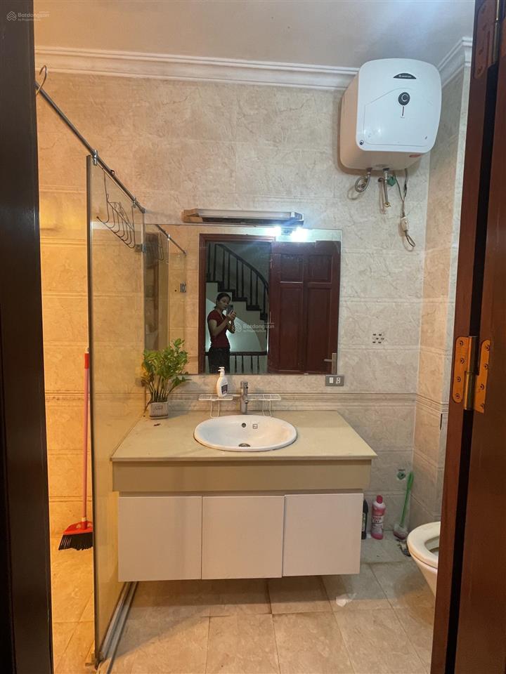 Chính chủ cho thuê nhà lk kđt văn khê 82.5m hoàn thiện 4 tầng full nội thất 20tr/tháng