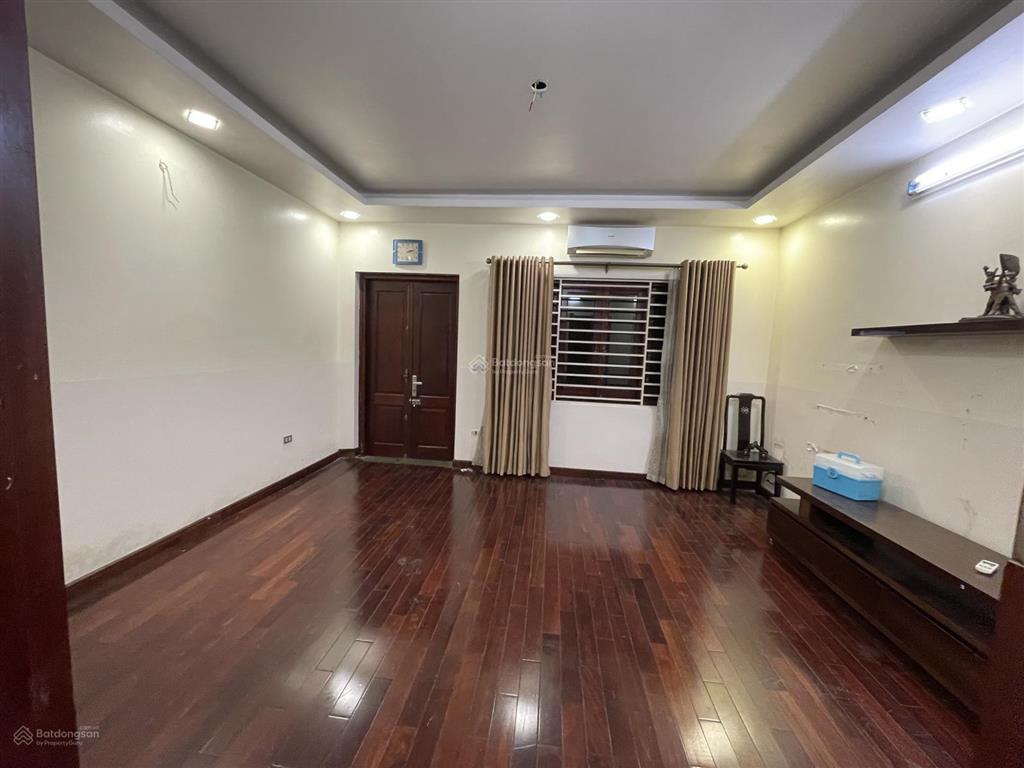 Chính chủ cho thuê nhà lk kđt văn khê 82.5m hoàn thiện 4 tầng full nội thất 20tr/tháng