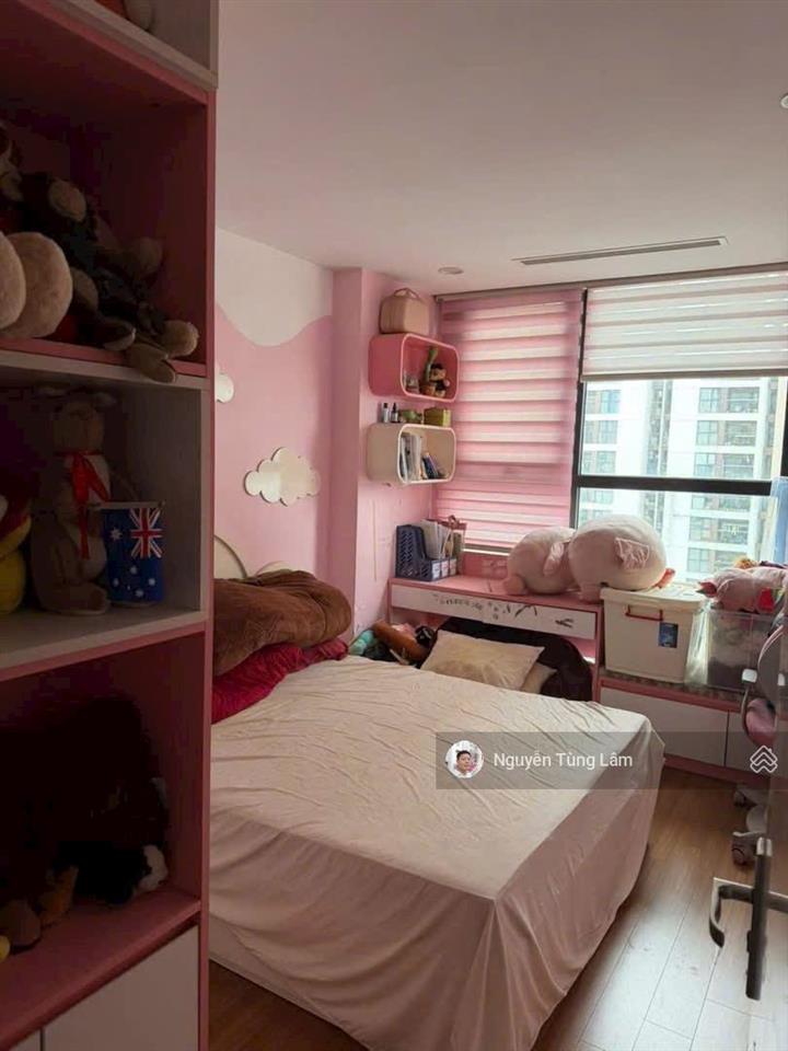 Bán căn góc 120 m2, 3 ngủ, ct15 green park việt hưng  nội thất tiền tỷ