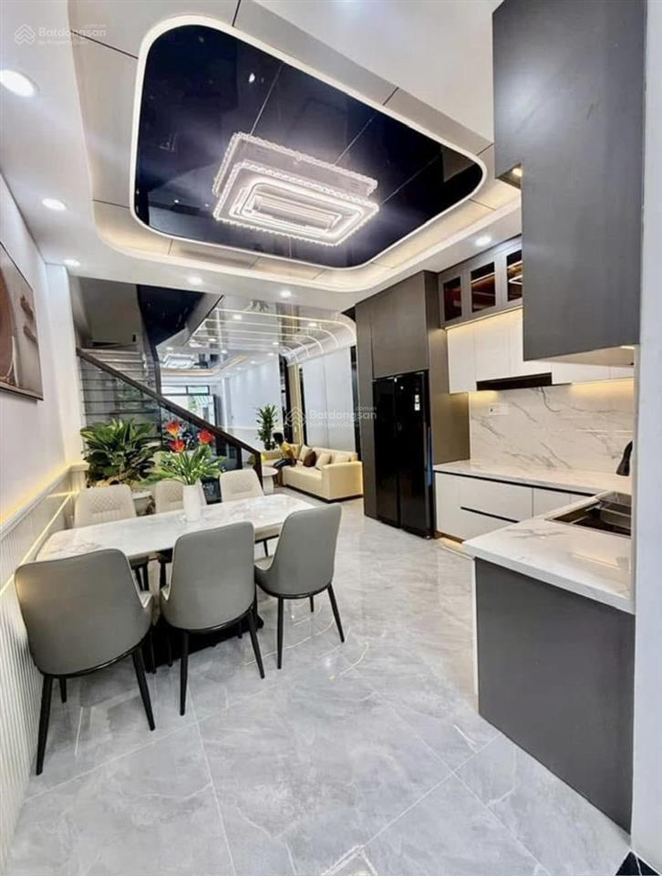 Nhà đẹp giá ngộp chỉ 1 căn tại tân vĩnh,q4 giá 4 tỷ700/88m2. có shr sang tên công chứng trong ngày