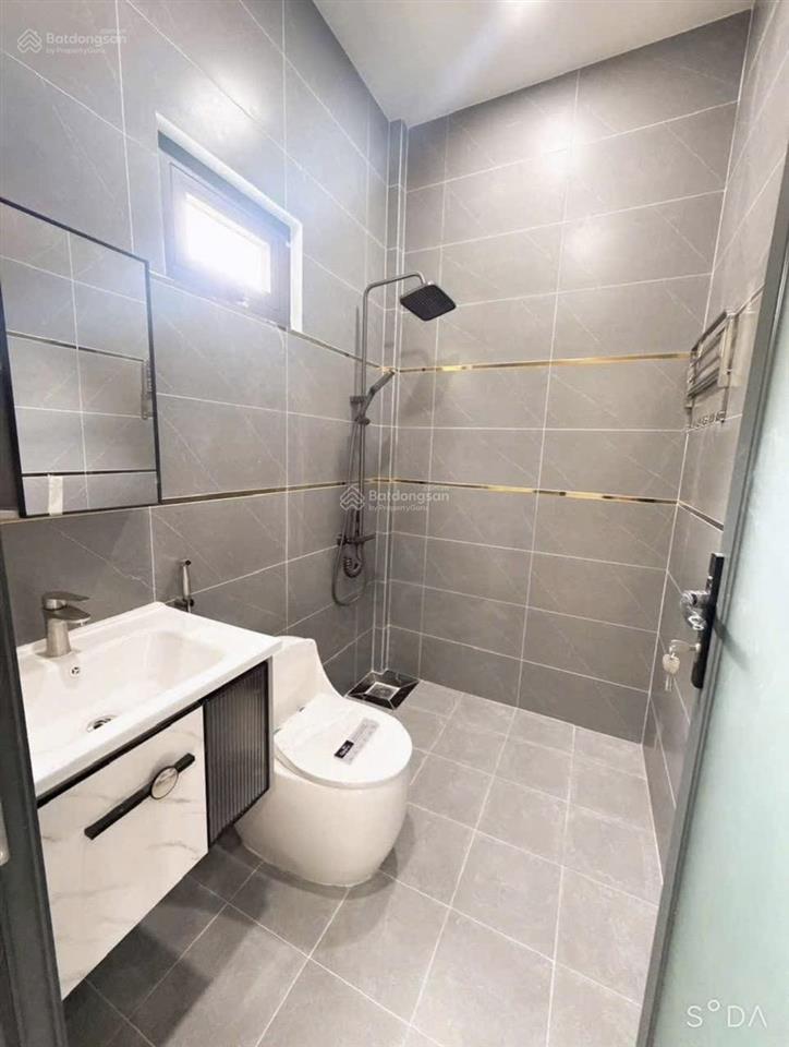 Bán gấp nhà đẹp giá mềm 4tỷ250tr/82m2 tại văn thân,q6.có shr sang tên ngay.có ngân hàng hỗ trợ vay