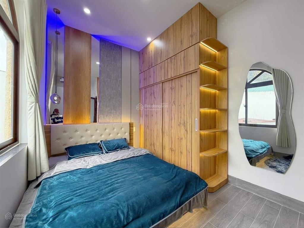 Bán gấp nhà đẹp giá mềm 4tỷ250tr/82m2 tại văn thân,q6.có shr sang tên ngay.có ngân hàng hỗ trợ vay