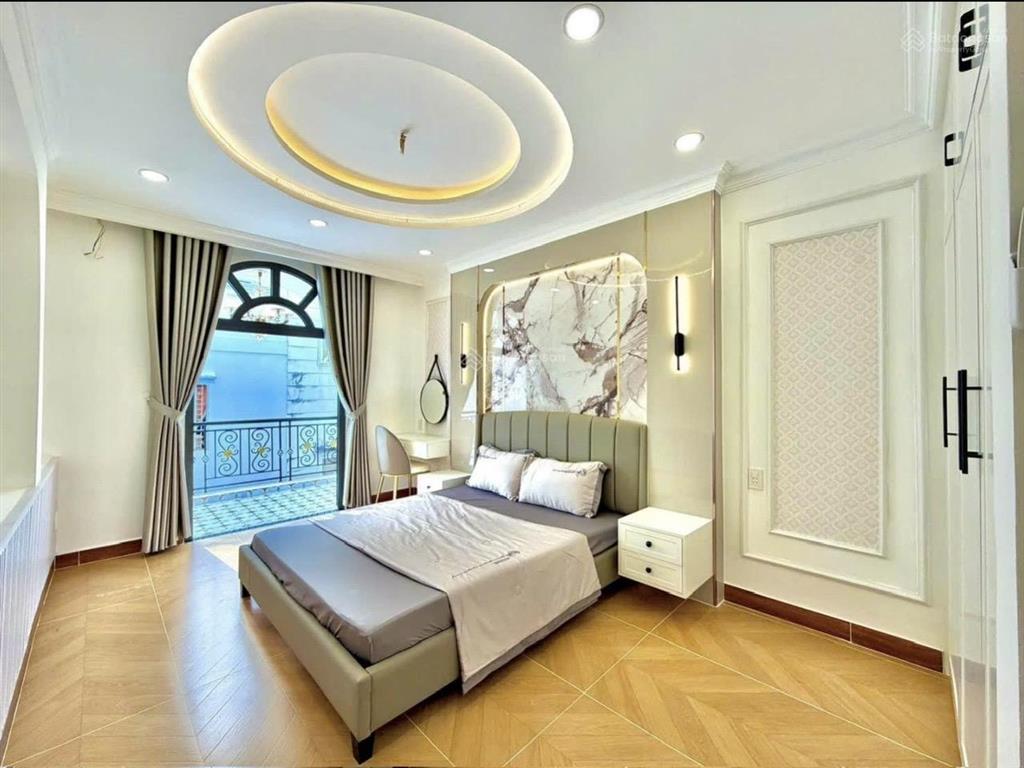 Nhà đẹp cực luxury tại vị trí vàng tt lý tự trọng,q1 chỉ 6tỷ590tr/88m2.shr sang tên công chứng ngay