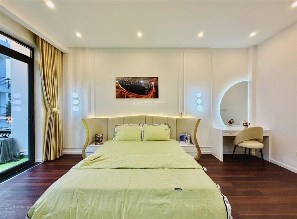 Nhà đẹp cực luxury tại vị trí vàng tt lý tự trọng,q1 chỉ 6tỷ590tr/88m2.shr sang tên công chứng ngay