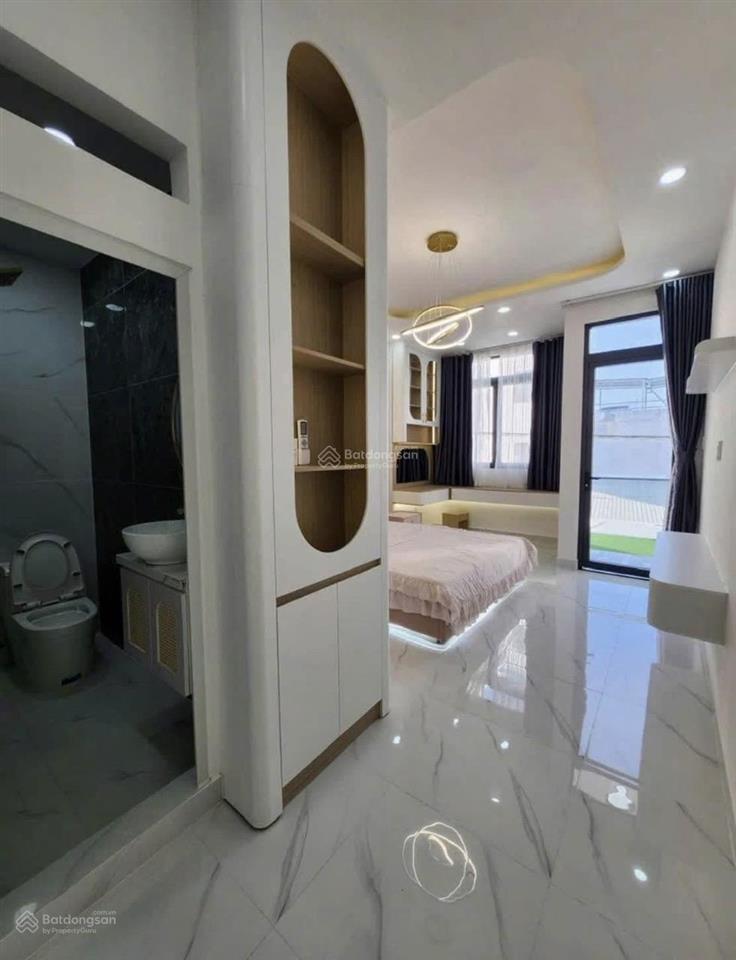 Chủ ngợp ký gửi gấp nhà đẹp chỉ 4tỷ190tr/77m2 ngay hồ biểu chánh,phú nhuận.sang tên công chứng ngay