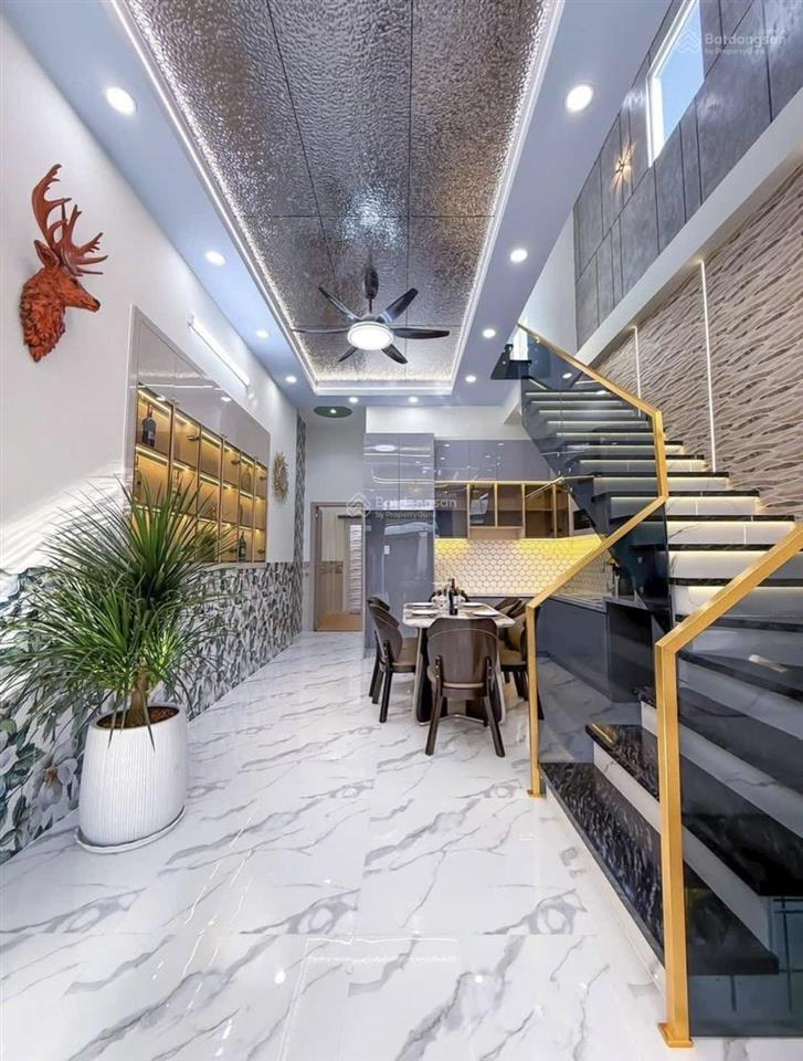 Giá rẻ bất ngờ tốt nhất khu vực chỉ 3 tỷ 890tr sỡ hữu ngay nhà đường hoàng diệu, q4 tận 80m2. shr