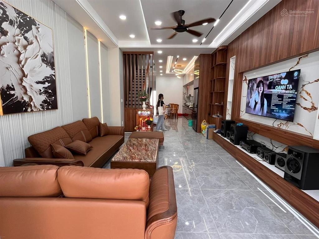Chủ kẹt tiền bán lỗ chỉ 3 tỷ850tr/75m2 nhà kha vạn cân, thủ đức.có shr có ngân hàng hỗ trợ cho vay