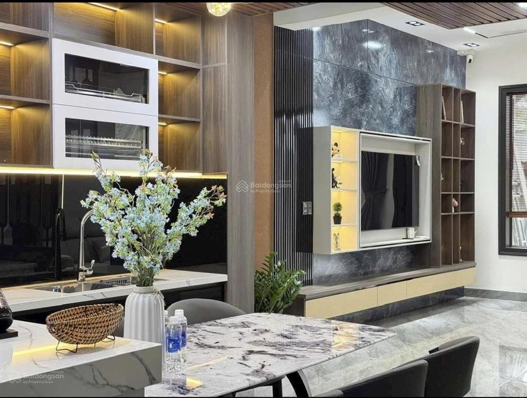 Chủ định cư cần bán gấp nhà đẹp 4tỷ550tr/80m2 tại hoàng hoa thám,bình thạnh.shr,ngân hàng hỗ trợ